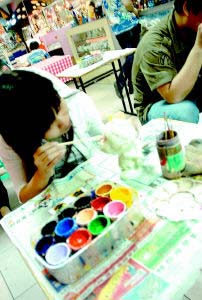 彩衣包裹灰色“毒药”玩具严重铅污染