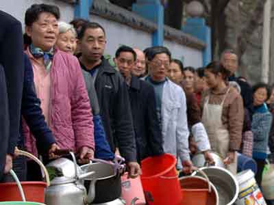 水管撕裂武昌居民停水 紧急预案启动(图)