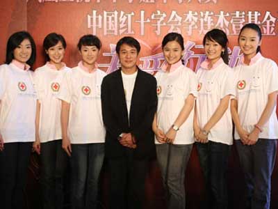 壹基金之家惠及三江村 环保餐盒送到家